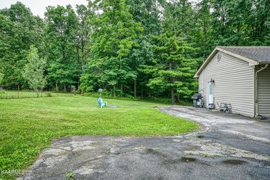 3068 Sparta Hwy unit 3068, Crossville, TN 38572 - photo 5