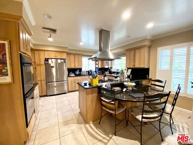 20448 Quedo Dr, Woodland Hills, CA 91364 - photo 5