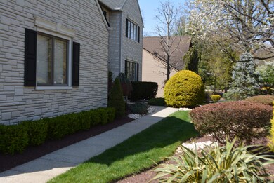 15 Cambridge Ct, Marlboro, NJ 07746 - photo 3