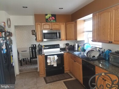 9201 Mchenry Ln, Lanham, MD 20706 - photo 6