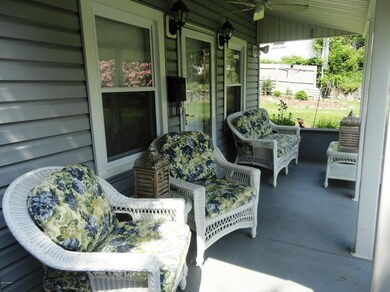 303 E Catherine St, Milford, PA 18337 - photo 5