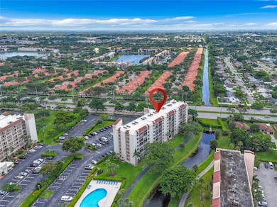 14475 Strathmore Ln unit 305, Delray Beach, FL 33446 - photo 2