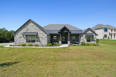 133 Helton, Granbury, TX 76049 - photo 2