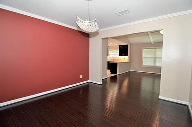 405 Sue St, Houston, TX 77009 - photo 4
