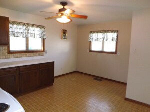 Eat-In Kitchen