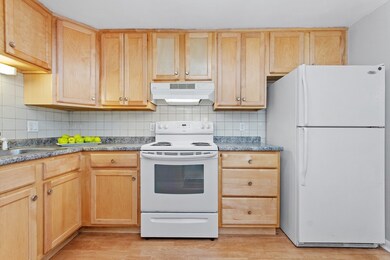 22 9th St unit 204, Medford, MA 02155 - photo 4