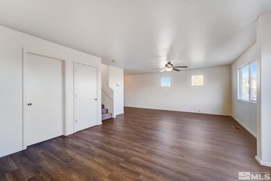 8650 Crimson Sky Ct, Reno, NV 89506 - photo 4