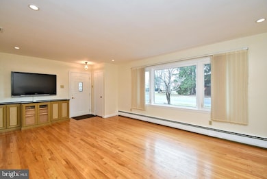 4105 W Chew St, Allentown, PA 18104 - photo 5