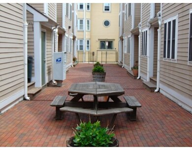 124 W 7th St unit 10, Boston, MA 02127 - photo 2