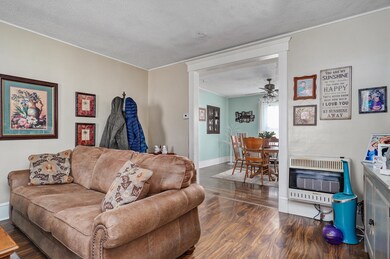 322 W Pleasant St-9