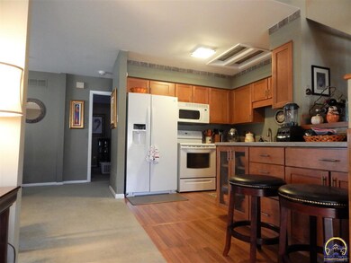 3516 SW Skyline Pkwy, Topeka, KS 66614 - photo 4