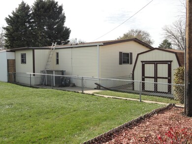 703 6th Ave SE, Mandan, ND 58554 - photo 2