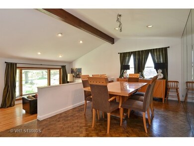 3122 Maple Leaf Dr, Glenview, IL 60026 - photo 3