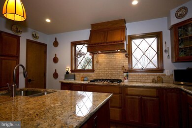 803 Richardson Dr, Harwood, MD 20776 - photo 6