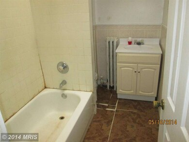 713 Allendale St, Baltimore, MD 21229 - photo 2