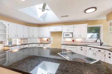 2482 E Wildwood Rd, Springfield, MO 65804 - photo 5