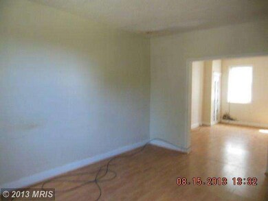 2815 Ridgewood Ave, Baltimore, MD 21215 - photo 4