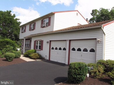 496 Penrose Ln, Warminster, PA 18974 - photo 3