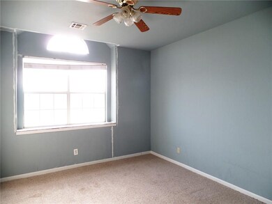 202 Gunnar Ln, McLoud, OK 74851 - photo 6