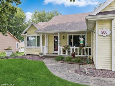 800 Scenic View Blvd, Altoona, IA 50009 - photo 2