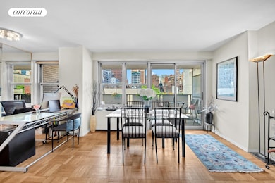 Gramercy Park Towers unit 8K, New York, NY 10003 - photo 3