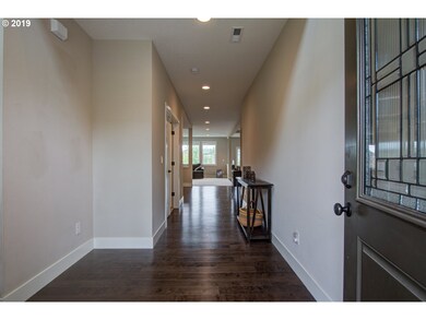 13904 SE Nightingale Ave, Happy Valley, OR 97015 - photo 2