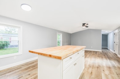 311 Friar Tuck Dr, Exeter, NH 03833 - photo 7