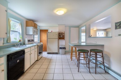 Eat In Kitchen