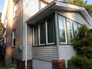 Very well kept home. Updated windows and vinyl sid