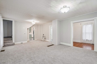 1243 Bertram St, Cedar Rapids, IA 52403 - photo 5