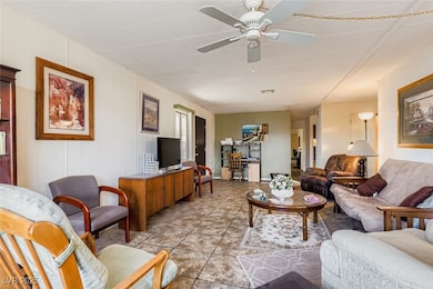 3539 Lost Hills Dr, Las Vegas, NV 89122 - photo 3