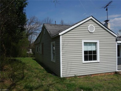 402 Kaye St, Archdale, NC 27263 - photo 4