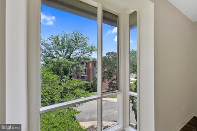 2630 Fort Farnsworth Rd unit 2D, Alexandria, VA 22303 - photo 7