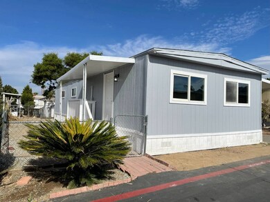 1455 S State St unit 15, Hemet, CA 92543 - photo 2