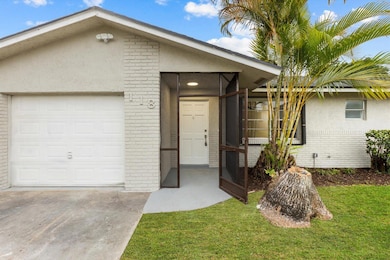 118 SW Lancaster Ave, Port Saint Lucie, FL 34984 - photo 3