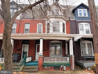 22 Beech St, Pottstown, PA 19464 - photo 2