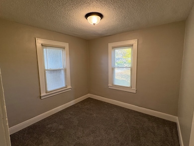 238 N Fairmont Ave, Kankakee, IL 60901 - photo 6