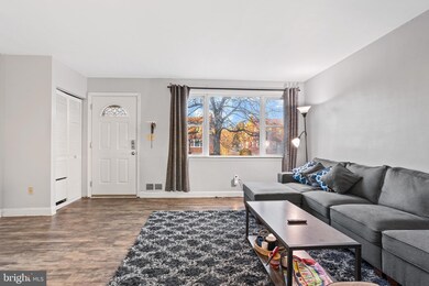 926 Palladi Dr, Halethorpe, MD 21227 - photo 5