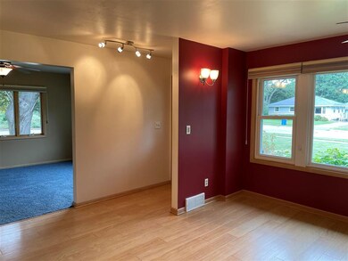 240 Kierstead Ln, Oregon, WI 53575 - photo 5