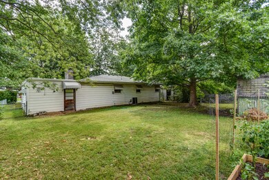 2123 S Delaware Ave-20