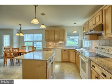 2509 John Henry Dr, Reading, PA 19608 - photo 5