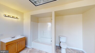 1010 Chestnut St, Reading, PA 19602 - photo 6