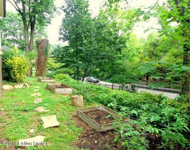 1364 Barret Ave, Louisville, KY 40204 - photo 3