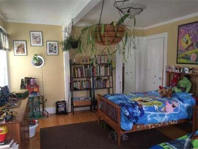 19 Lindbergh Ave, Holyoke, MA 01040 - photo 5