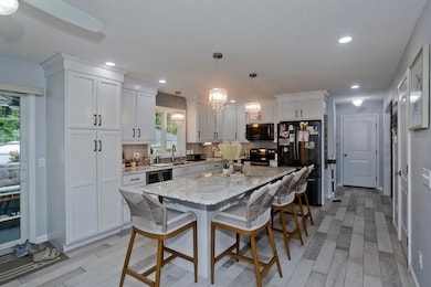 210 Naismith St, Springfield, MA 01104 - photo 7