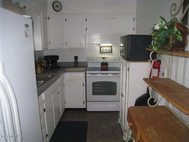 Brenda's House 005 (Small)