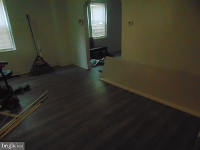 2870 Kansas Rd, Camden, NJ 08104 - photo 6