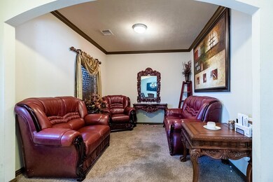 8711 Hoffman St, Houston, TX 77016 - photo 5