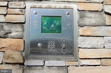 The Grove At Arlington unit 209, Arlington, VA 22206 - photo 4