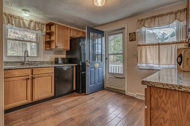 7 Shingle Mill Dr, Nashua, NH 03062 - photo 4